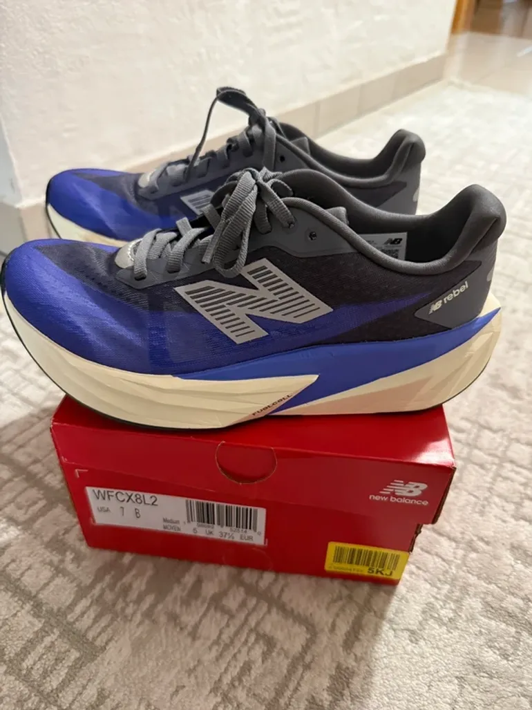 Použité New Balance Fuelcell Rebel V5 bike — obrázek 3 z 4