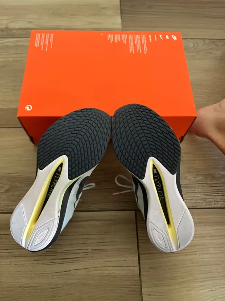 Używany Nike ZoomX Vaporfly Next% 4 bike — zdjęcie 8 z 9