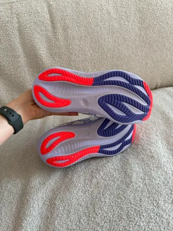 Asics running shoes bike d'occasion — image 8 sur 9