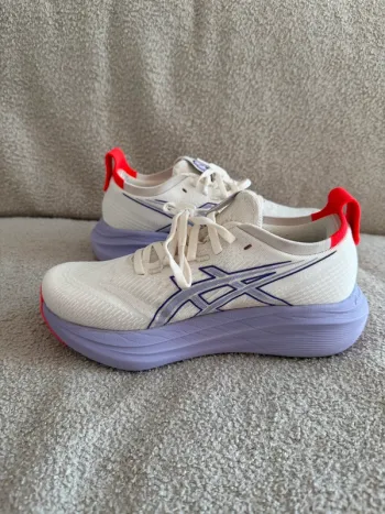 Gebrauchtes Asics running shoes bike
