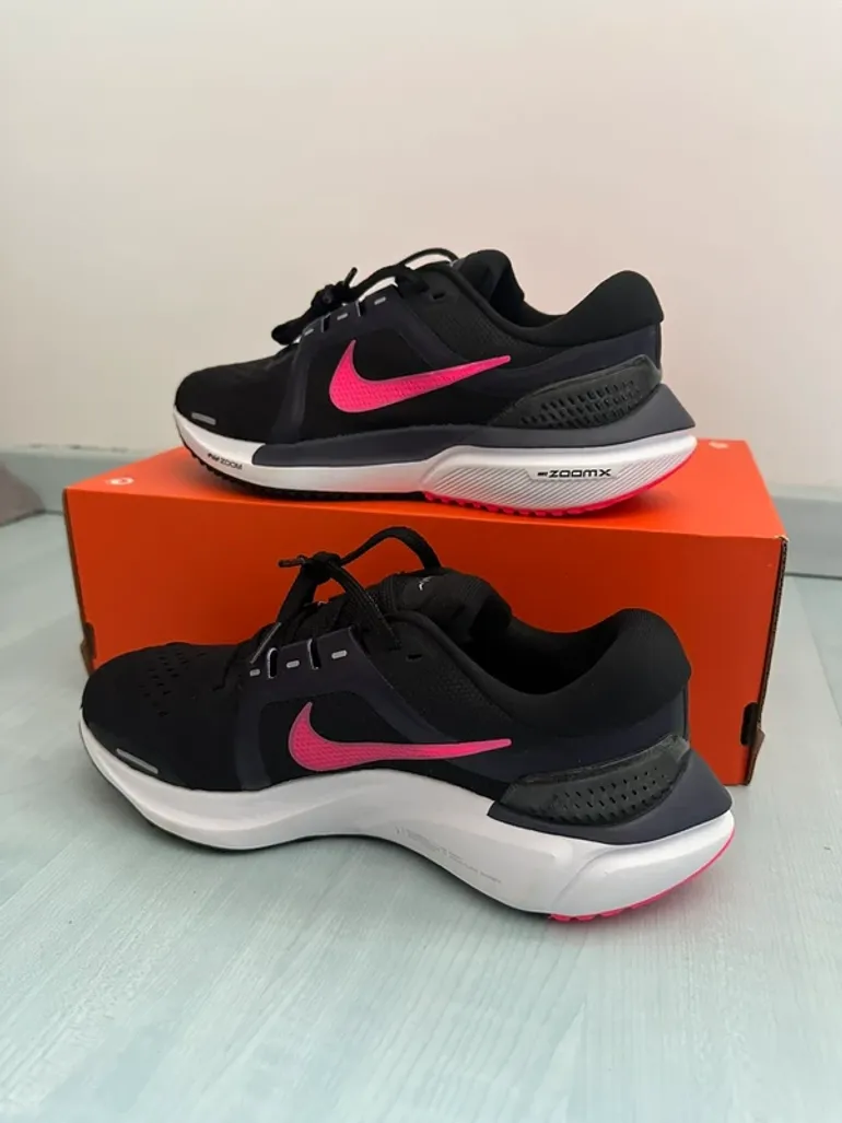 Used Nike Air Zoom Vomero 16 bike — image 7 of 10