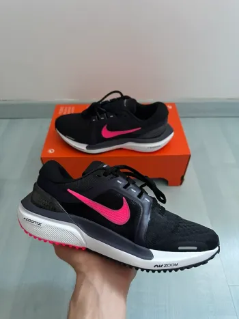 Used Nike Air Zoom Vomero 16 bike — image 6 of 10