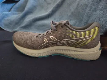 Tweedehands Asics Cumulus 22 bike — afbeelding 3 van 11