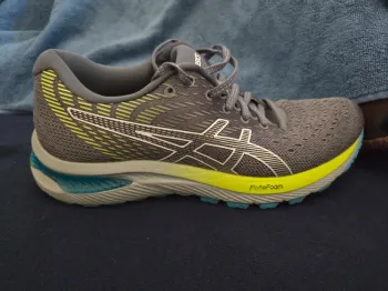 Tweedehands Asics Cumulus 22 bike — afbeelding 4 van 11