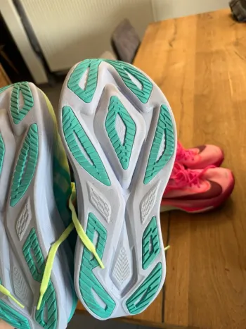Used Asics Superblast 3 bike — image 3 of 9