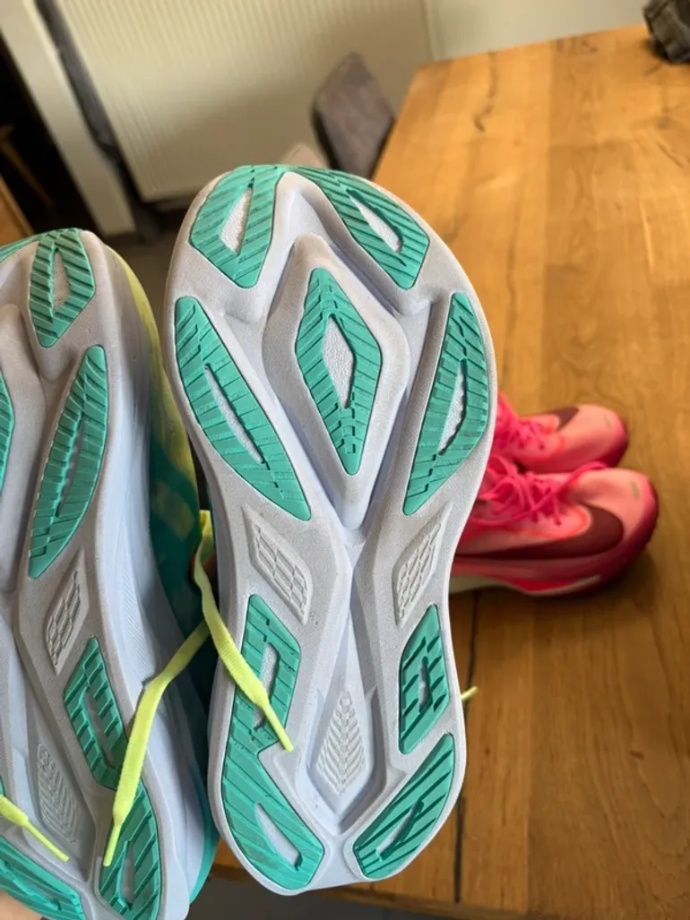 Used Asics Superblast 3 bike — image 3 of 9