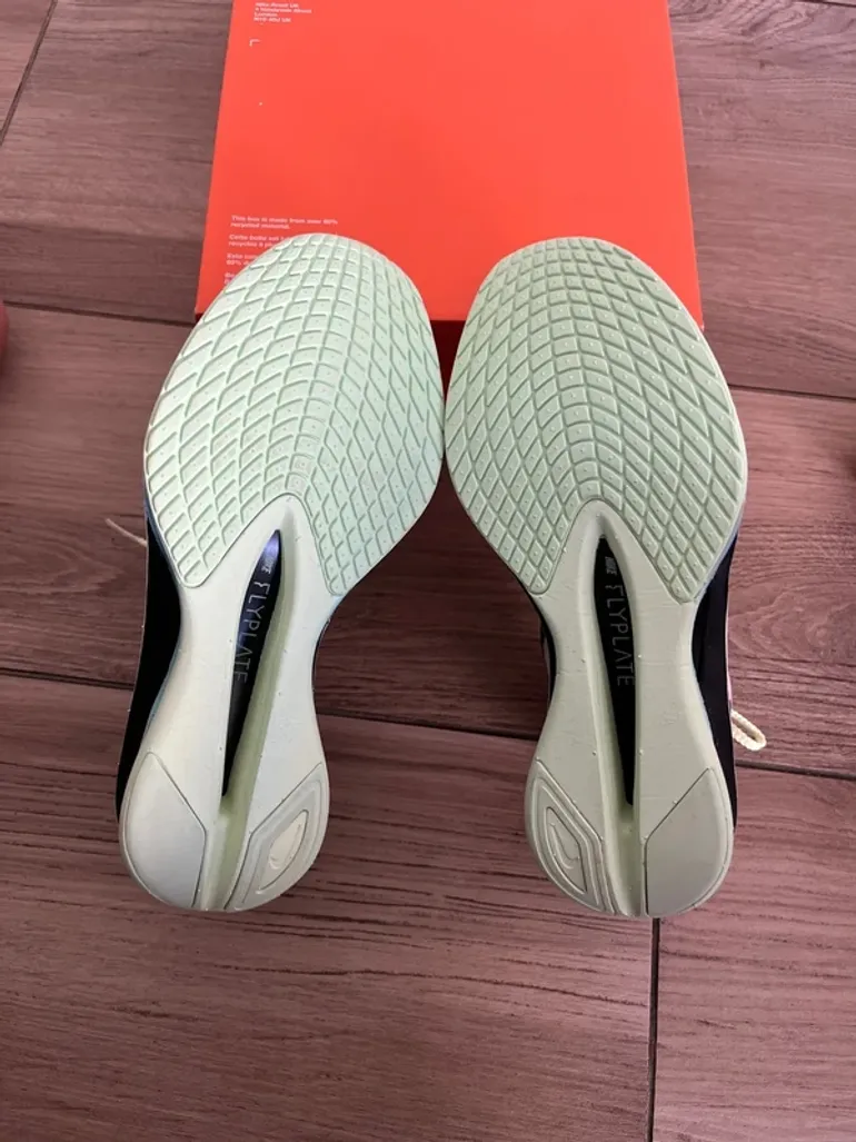 Brugt Nike Vaporfly Next% 4 bike — billede 8 af 9