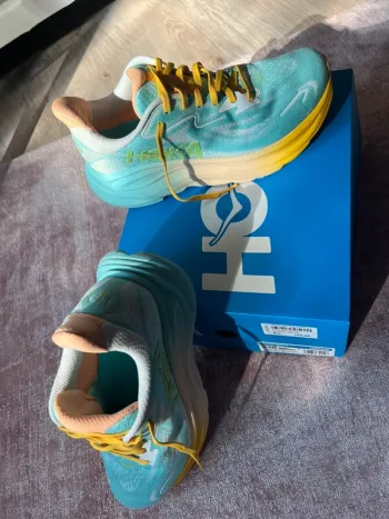Tweedehands Hoka Clifton 10 bike