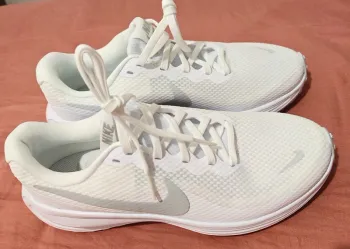 Tweedehands Nike running shoe bike