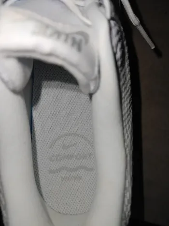 Tweedehands Nike running shoe bike — afbeelding 7 van 7