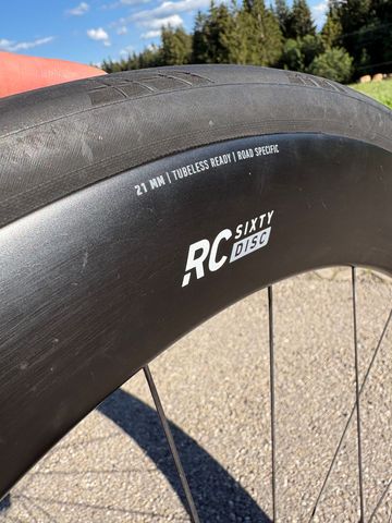 Used Rose RC Sixty Disc 2024 bike — image 4 of 5