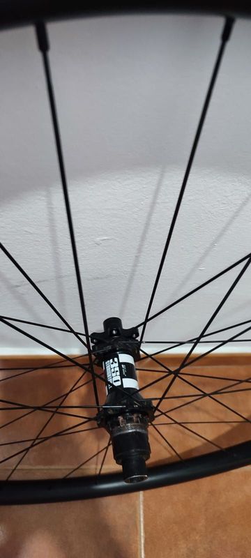 khasper wells 2023 bike d'occasion — image 9 sur 11