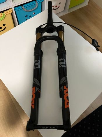 Fox 32 Factory 100mm SC noir mat Fork usato