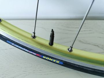 Used Campagnolo Record Titanium Wheels bike — image 9 of 10