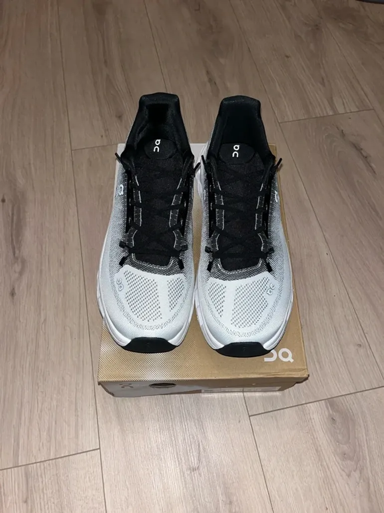 On Running On Shoes bike d'occasion — image 4 sur 7