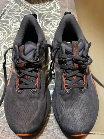 Asics Novablast 5 bike usato — immagine 6 di 6