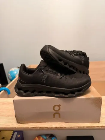 Used On Running Shoes 44 Running Shoes