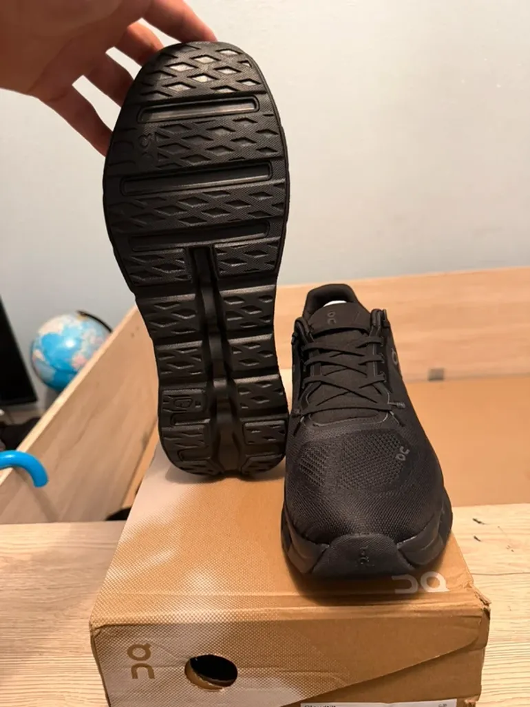 Used On Running Shoes 44 bike — image 3 of 3