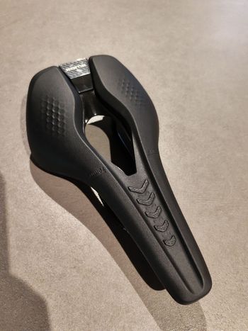 Brugt Selle Italia Sella per bici da corsa 2026 Saddles & Seatposts