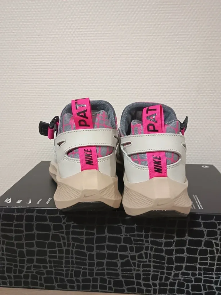 Gebrauchtes Nike Huarache Patta 2024 bike — Bild 11 von 15