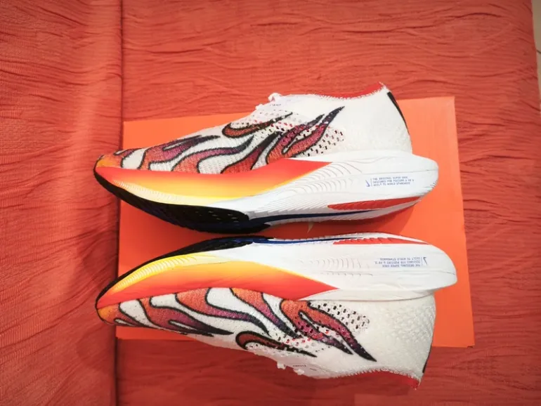 Nike Vaporfly 3 bike d'occasion — image 5 sur 6