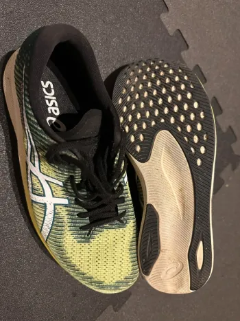 Used Asics Magic Speed bike — image 5 of 8