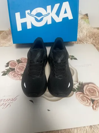 Używany Hoka Bondi 9 Wide bike — zdjęcie 2 z 5