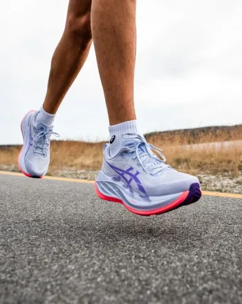 Brugt Asics Superblast Running Shoes