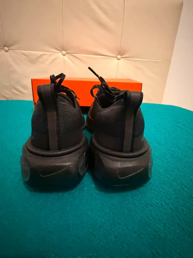 Gebrauchtes Nike Invincible Run FK 3 bike — Bild 2 von 4