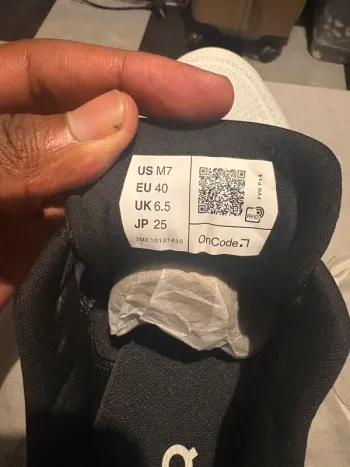 Used On Running Chaussures On bike — image 5 of 5