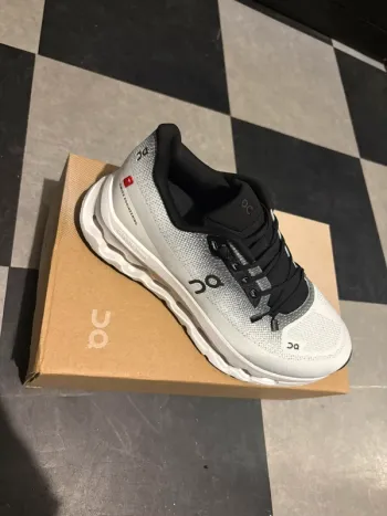 Used On Running Chaussures On Running Shoes
