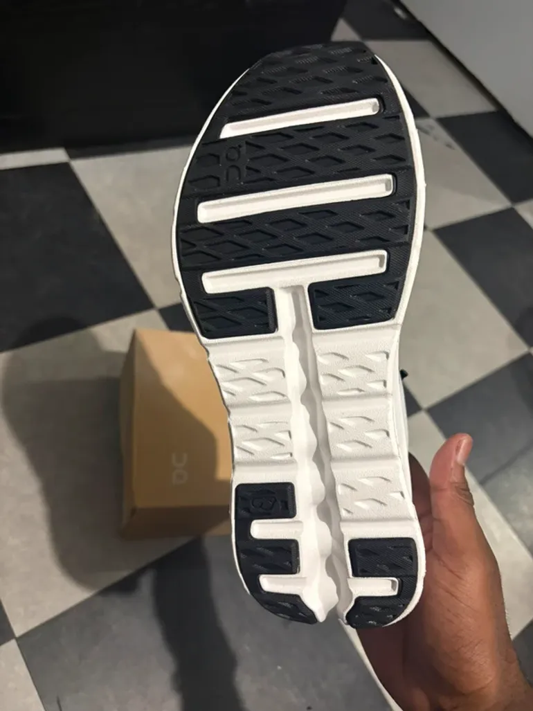 Used On Running Chaussures On bike — image 4 of 5