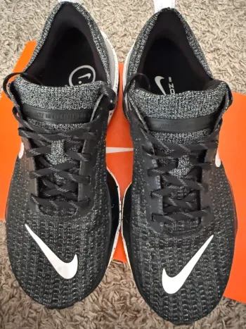 Nike ZoomX Invincible Run FK 3 bike usato — immagine 12 di 15