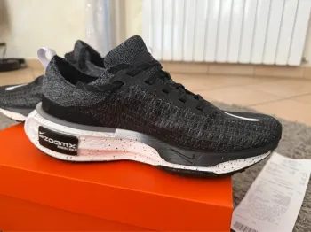 Nike ZoomX Invincible Run FK 3 bike usato — immagine 6 di 15