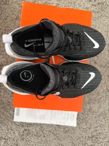 Nike ZoomX Invincible Run FK 3 bike usato — immagine 11 di 15