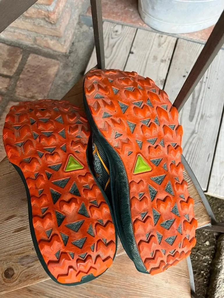Asics Trabuco Max 4 bike d'occasion — image 3 sur 4