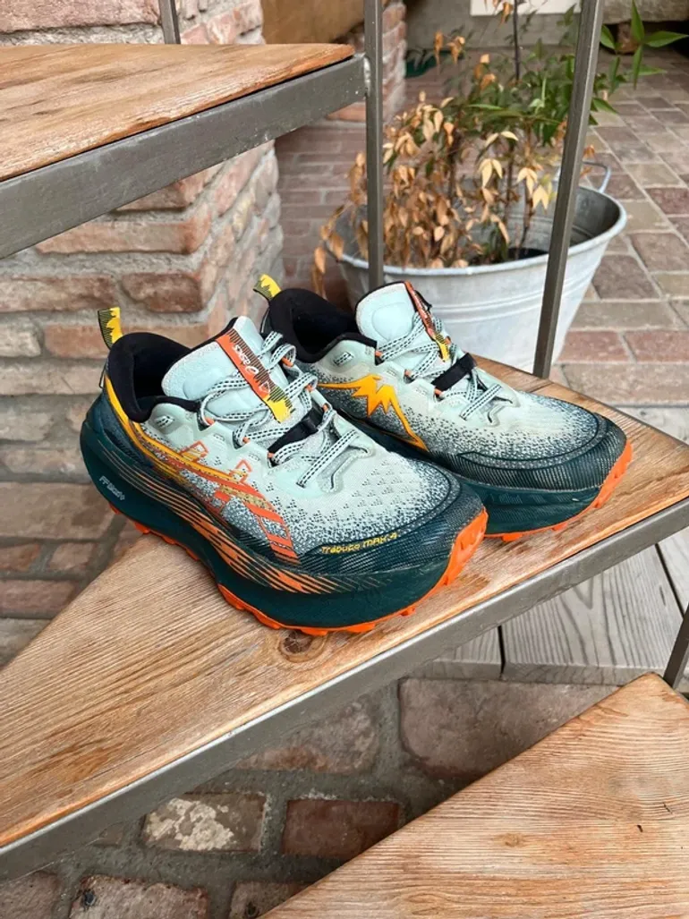 Asics Trabuco Max 4 bike d'occasion — image 2 sur 4