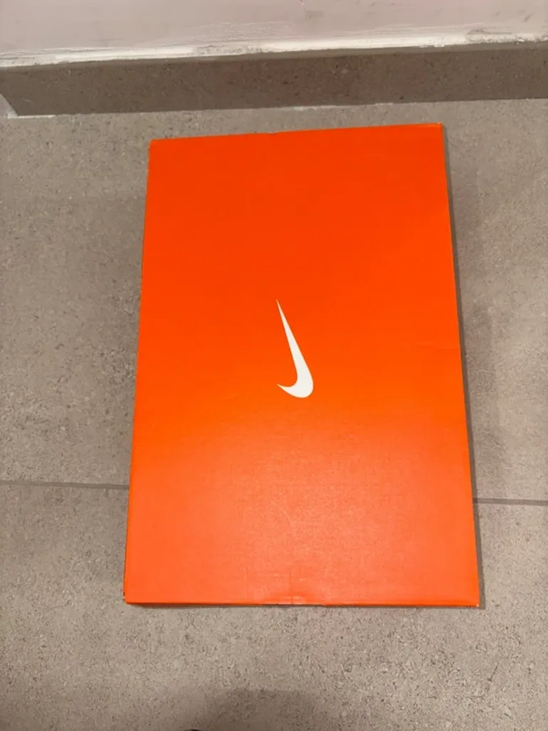 Used Nike Vomero 18 bike — image 10 of 11