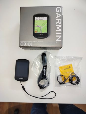 Käytetty Garmin Edge 830 GPS Cycling Accessories