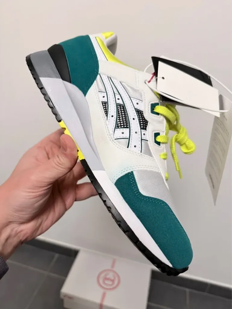 Used Asics Gel Lyte 3 OG bike — image 3 of 15