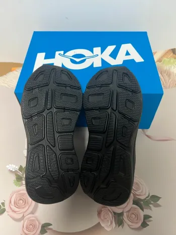 Used Hoka Bondi 9 Wide bike — image 5 of 5