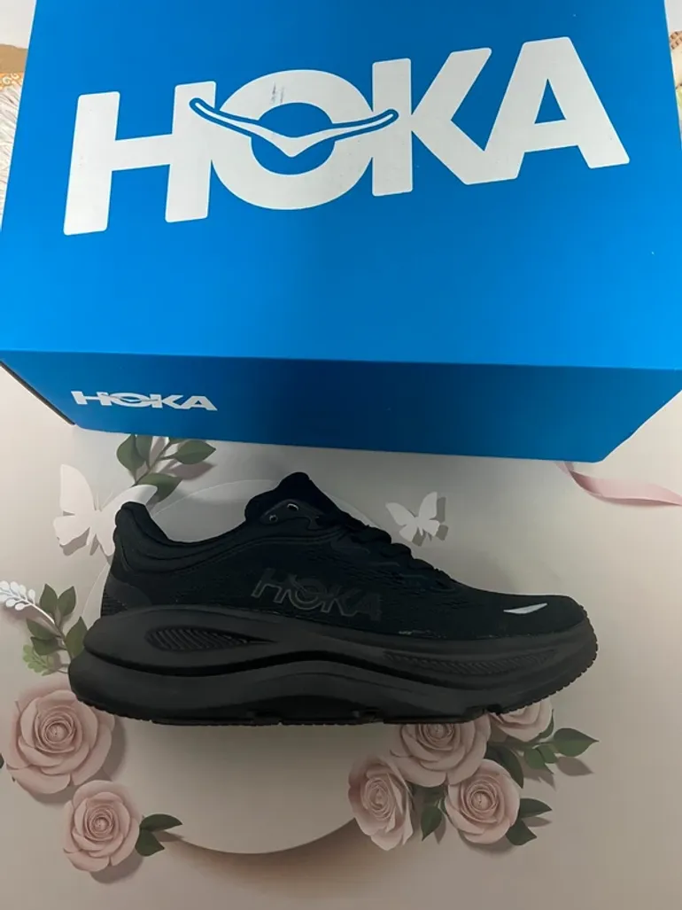 Used Hoka Bondi 9 Wide bike — image 3 of 5