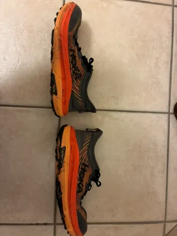 Used Scarpa Hoka Trail Running Shoes bike — image 2 of 4