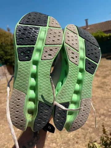 Gebrauchtes On Running CloudSurfer 2 bike — Bild 2 von 6
