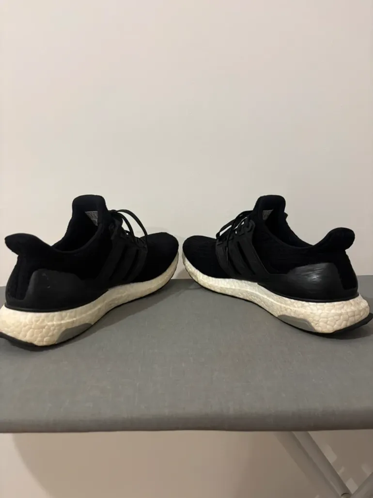 Adidas Ultra Boost bike d'occasion — image 5 sur 6