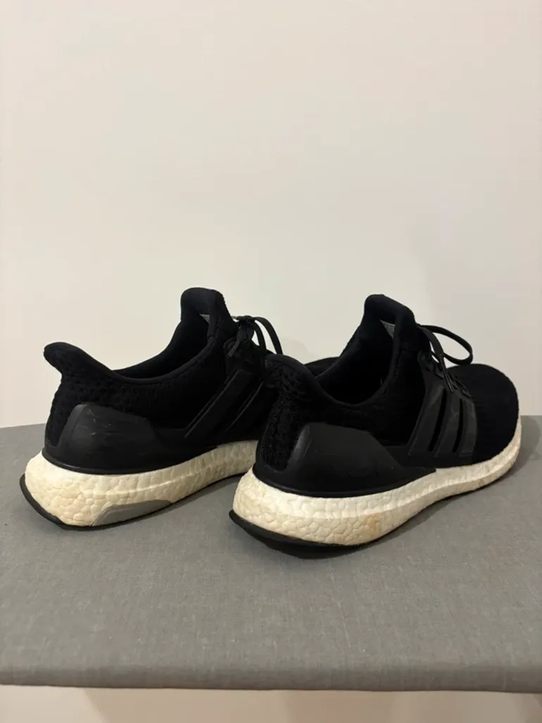 Adidas Ultra Boost bike d'occasion — image 3 sur 6