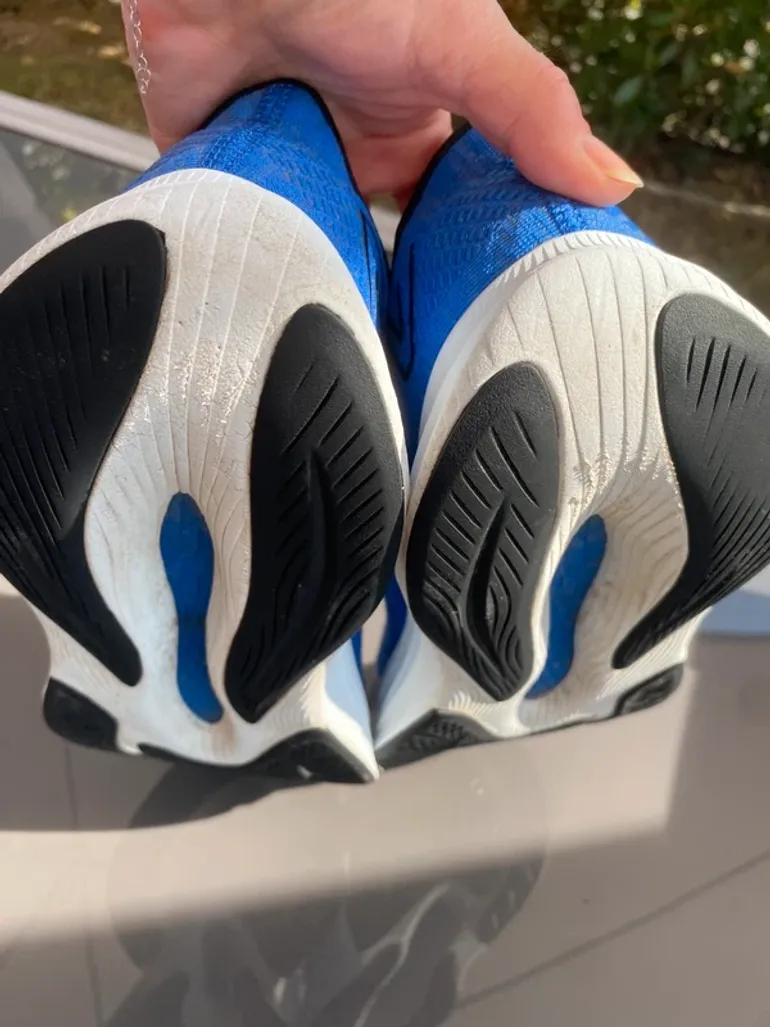 Used New Balance Fuelcell Propel v4 bike — image 14 of 15