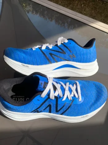Used New Balance Fuelcell Propel v4 bike — image 9 of 15
