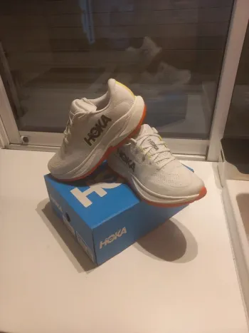 Hoka Rincon 4 bike d'occasion — image 2 sur 3