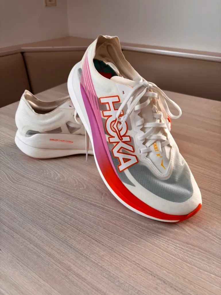 Hoka Rocket X2 bike usato — immagine 2 di 9